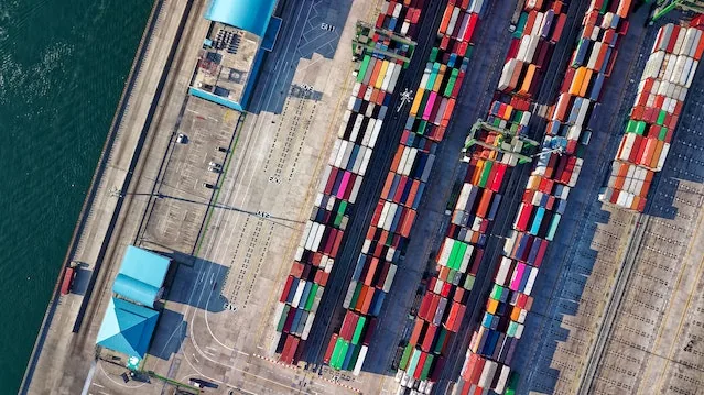 Container Shipping for Moving Overseas